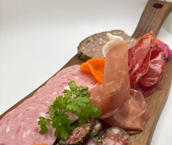 Saucisson Et Beaujolais - restaurant RUEIL-MALMAISON - Restaurant traditionnel Nanterre